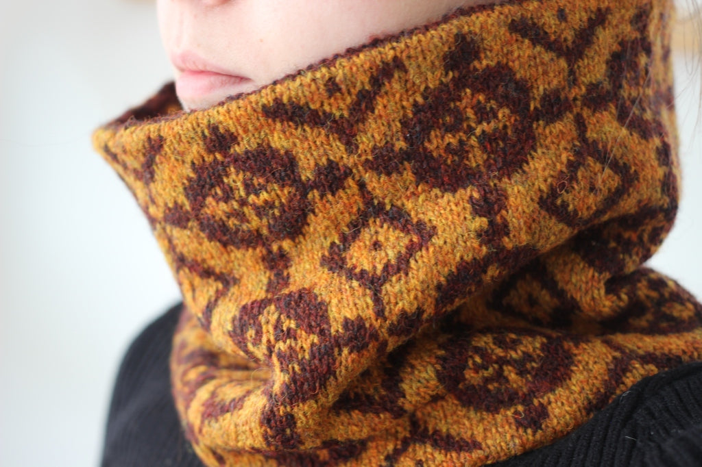 Elizabethan Cowl and 50g Jumper Weight