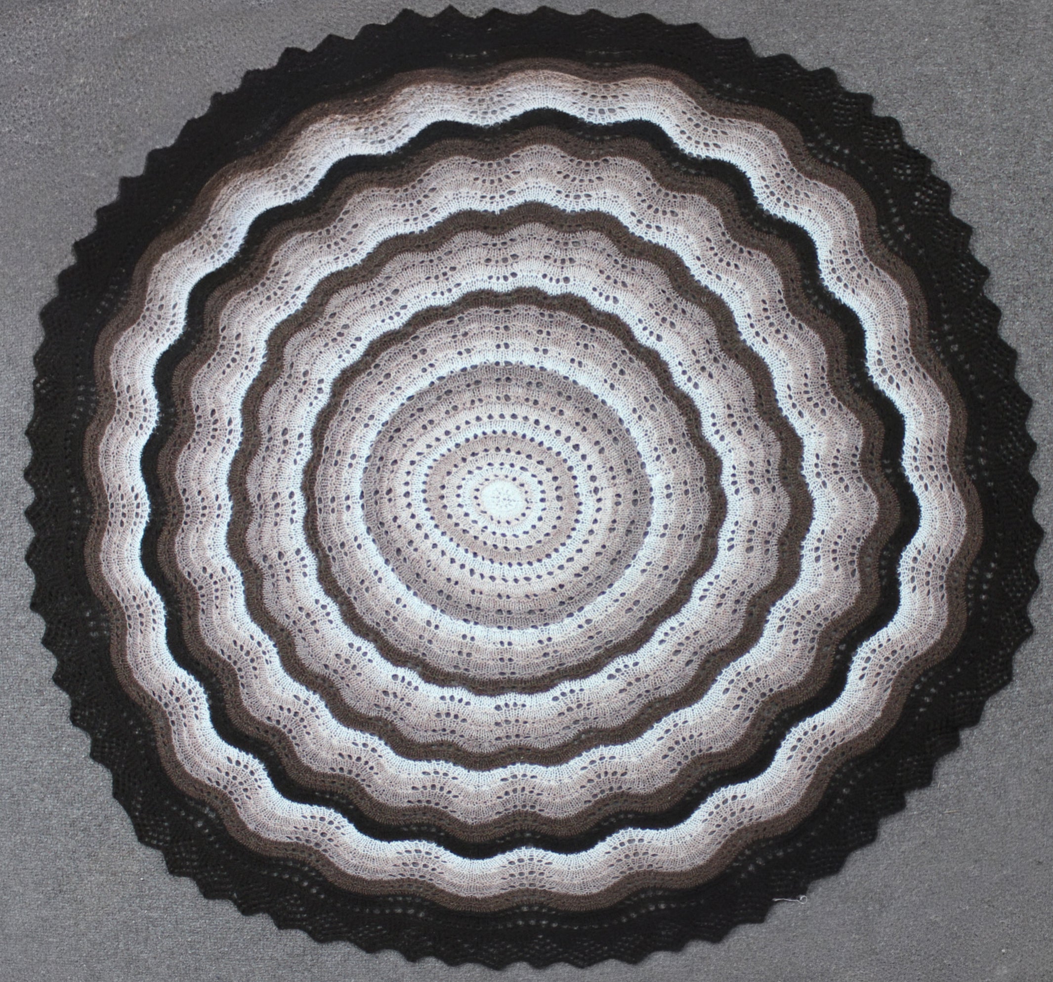 Circular Shaded Shawl pattern