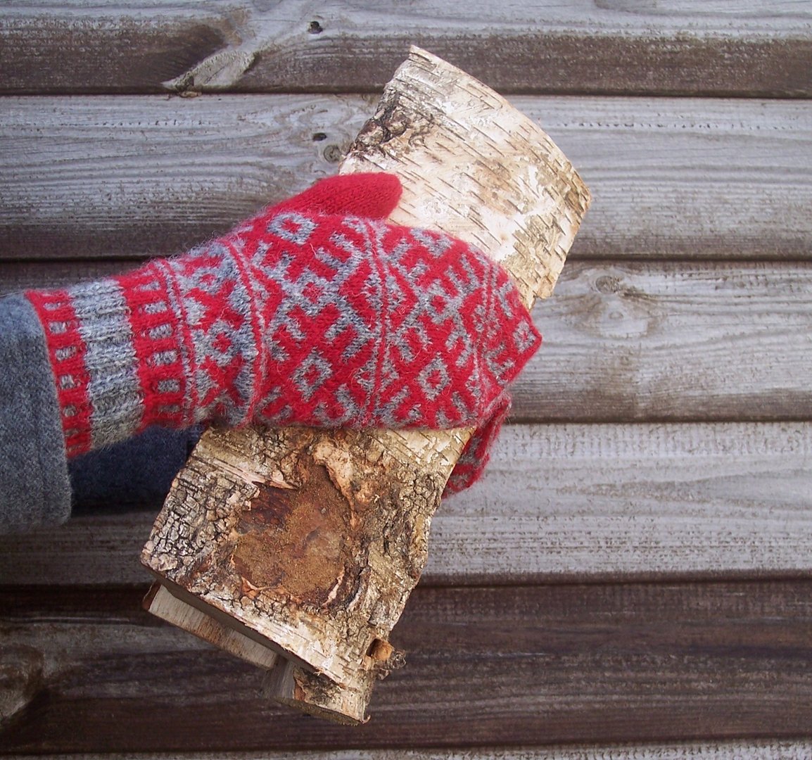 Finnish Midwinter Mittens Pattern