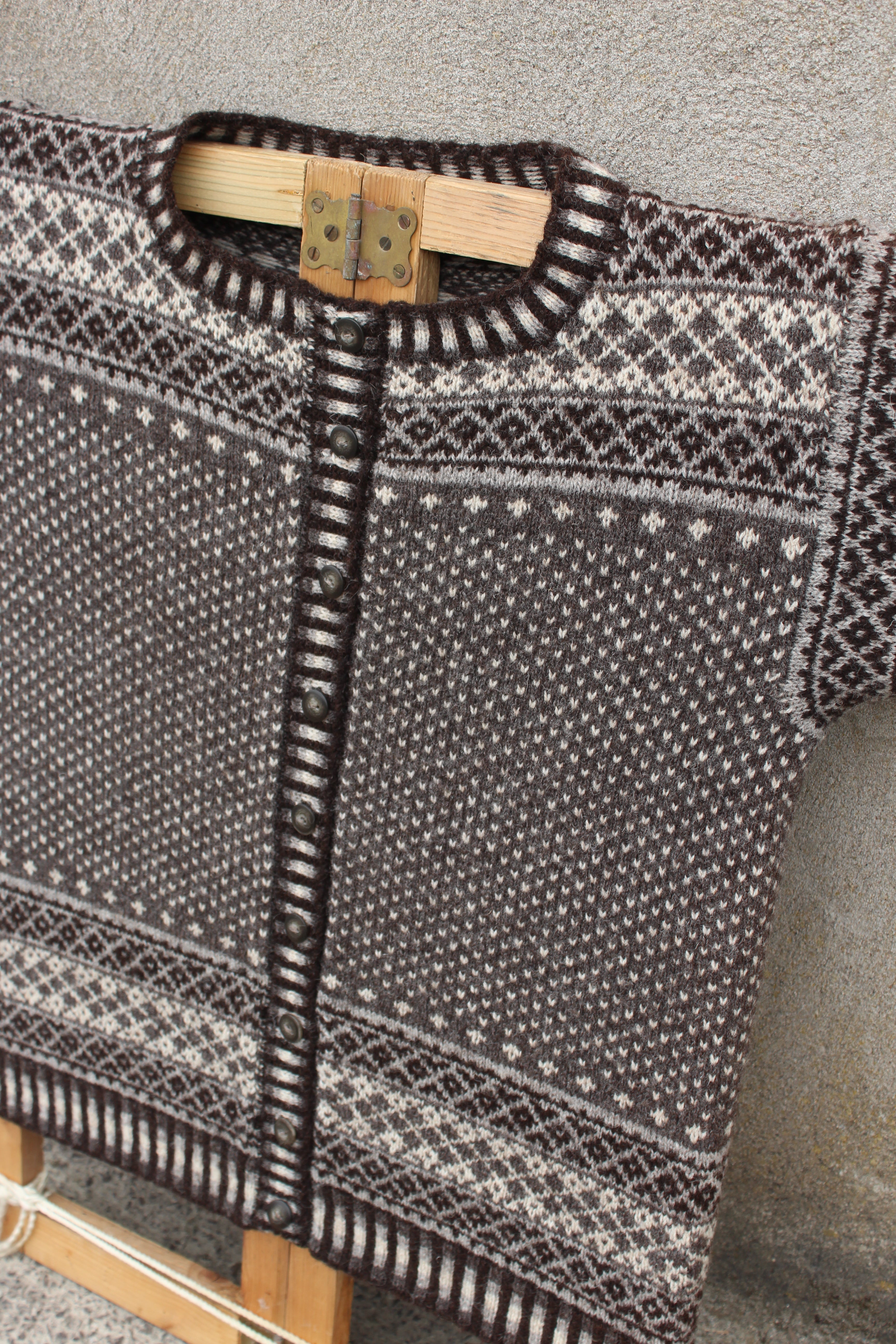 Karelides Cardigan Pattern