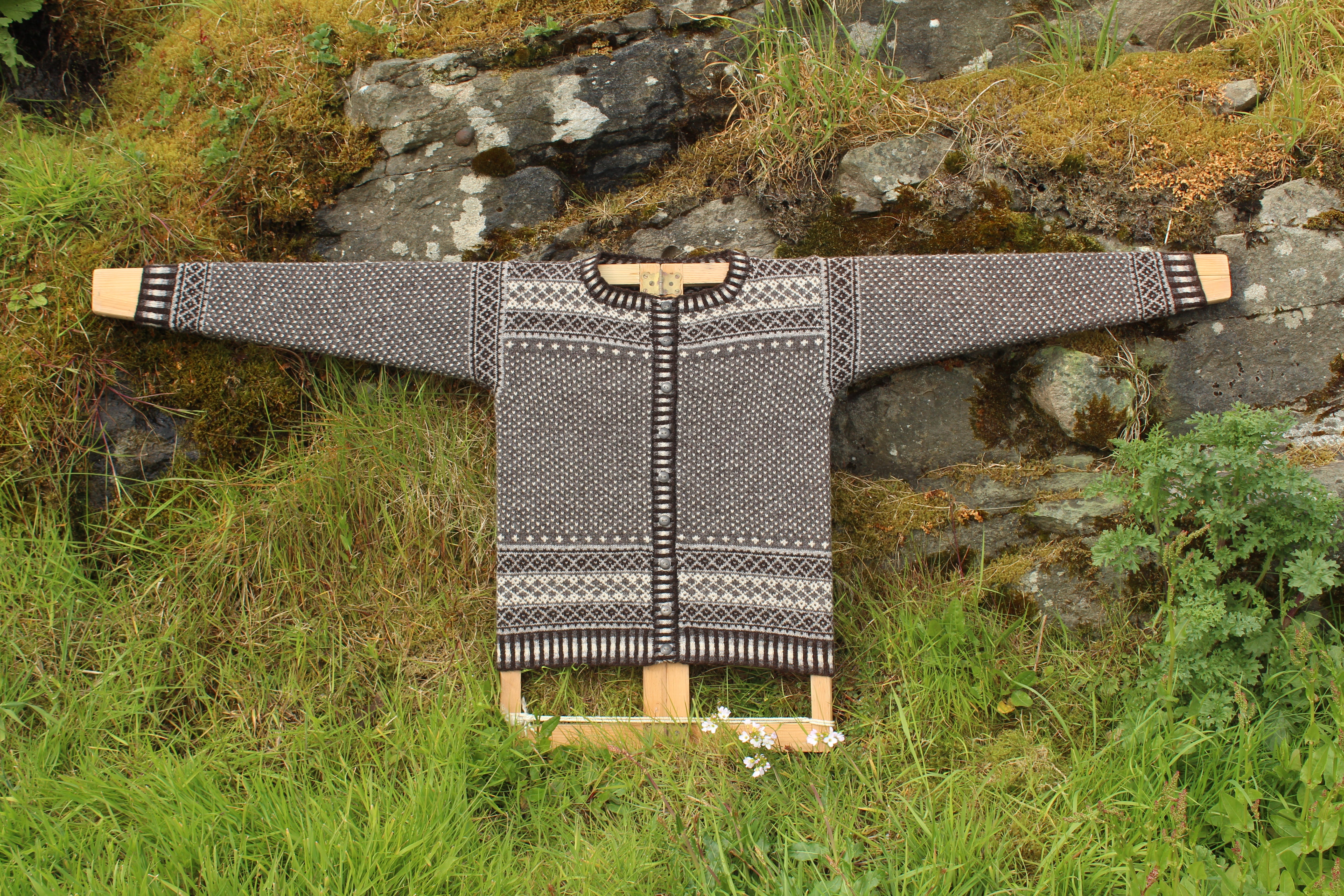 Karelides Cardigan Pattern