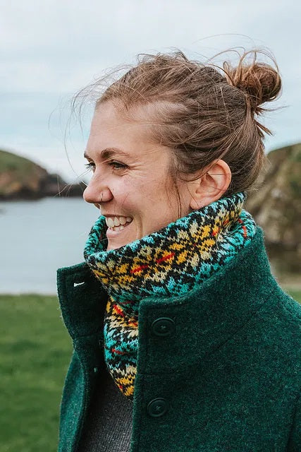 Radiant Star Cowl Pattern