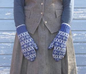 Wooden Flower Mittens Pattern