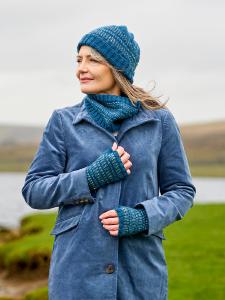 Jamie Hat, Cowl & Wristwarmers Pattern